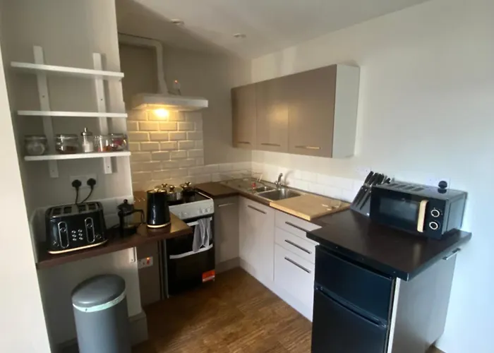 Quiet Cosy 1 Bedroom Apartment Carrington F1